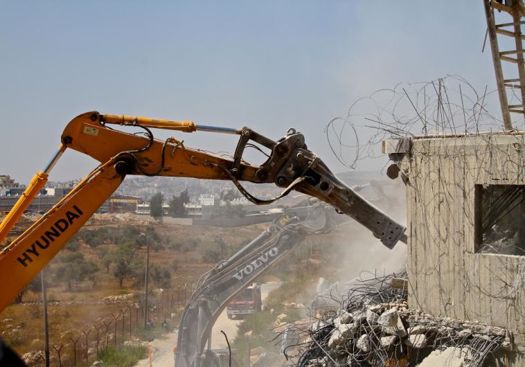 Destruction of building in Beit El settlement, July 29, 2015 