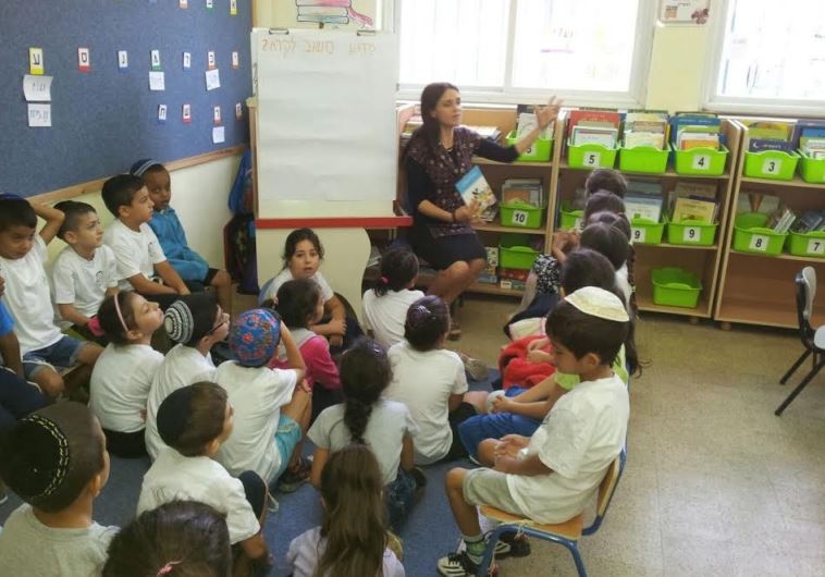Students at the Dizengoff School in South Tel Aviv