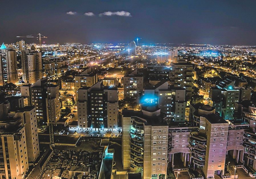  Night falls over Beersheba’s city center, which is quickly becoming a hi-tech hub for Israel